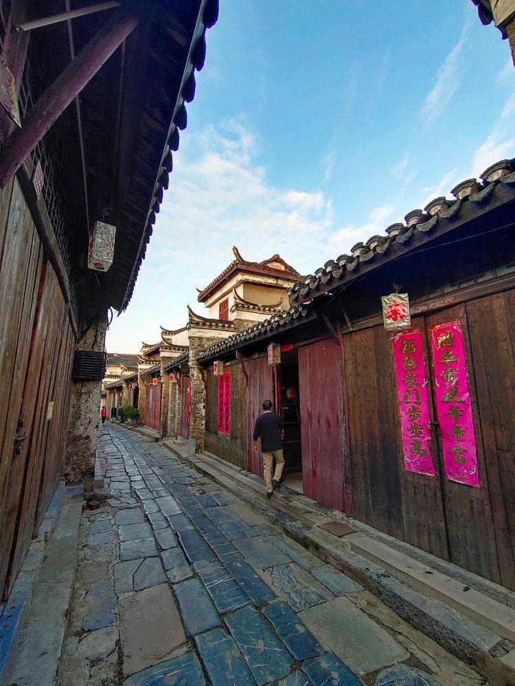地产三文鱼系列产品持续旺销